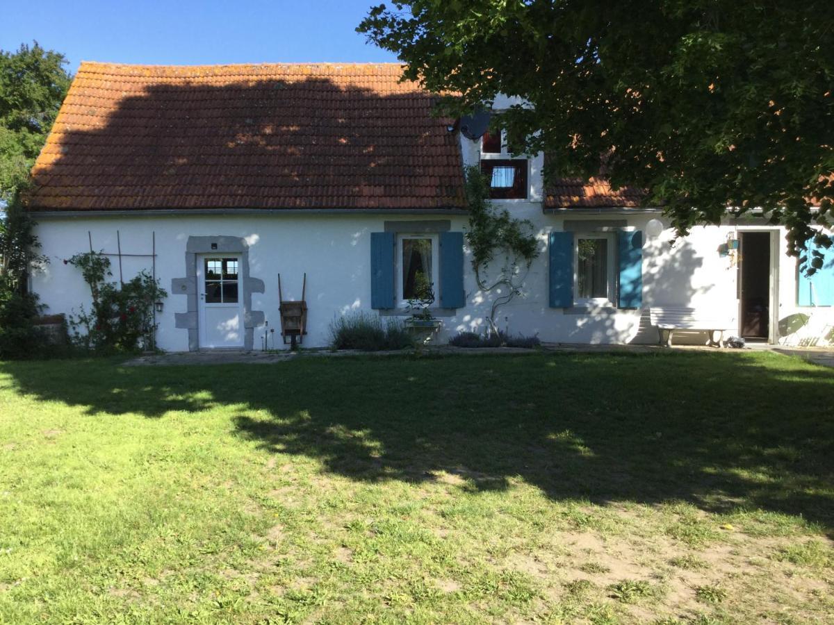 Nuitees Au Calme De La Campagne Bourbonnaise Paray-sous-Brailles